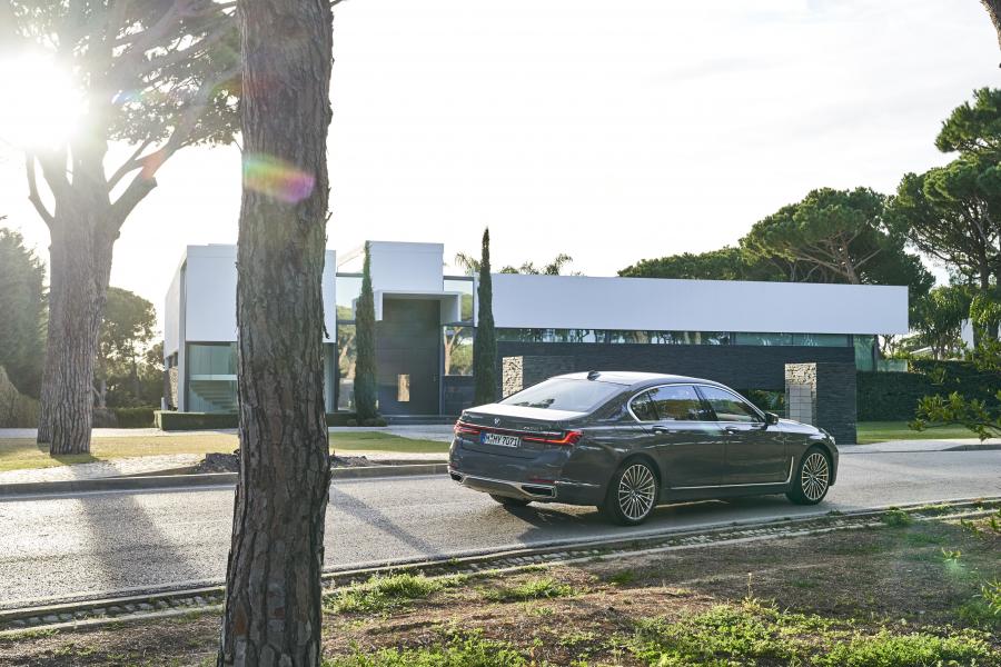  BMW 750Li xDrive (G12) 2019 года  (WW) (фото 112 из 164)